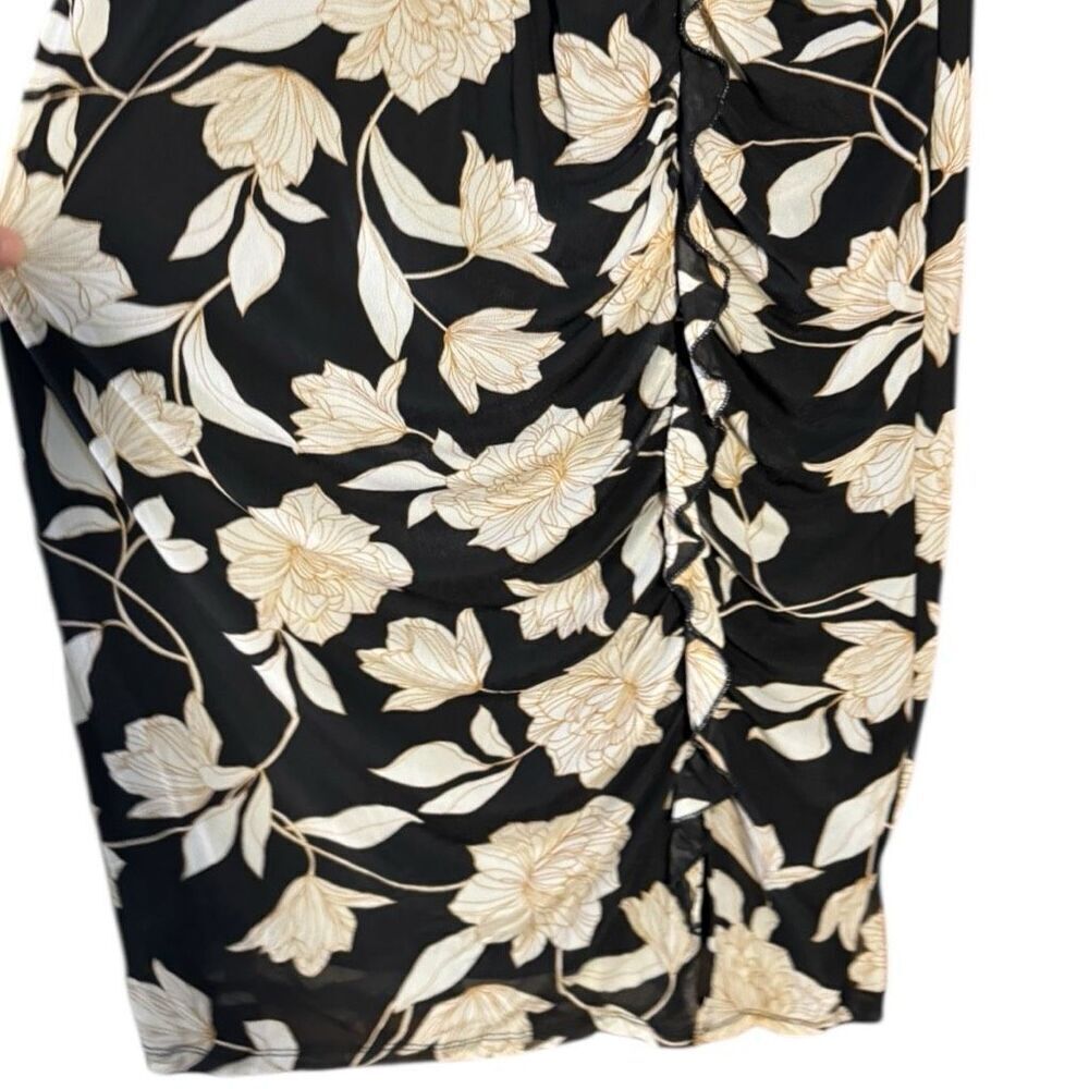 Torrid Floral At The Knee Mesh Surplice Ruffle Slit Dress Size 2 2XL NWT - Picture 5 of 13